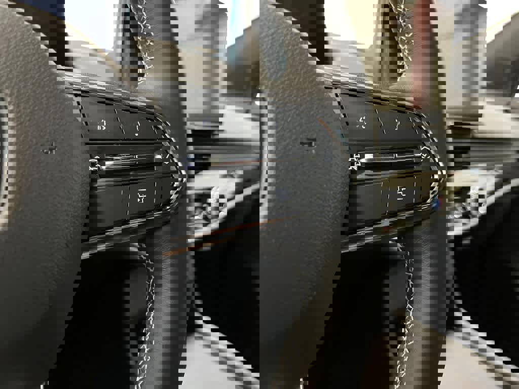 New 2025 Honda Prologue Touring image 17