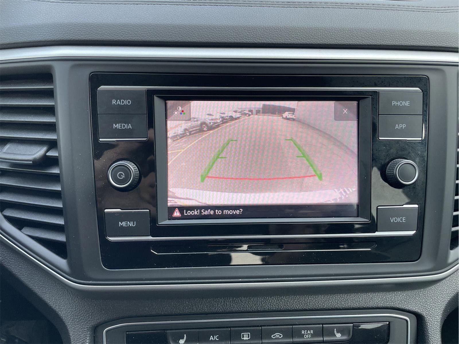 Used 2023 Volkswagen Atlas SE image 30