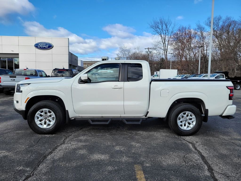 Used 2024 Nissan Frontier SV w/ Technology Package image 2
