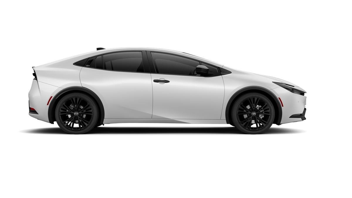 New 2026 Toyota Prius FWD image 34