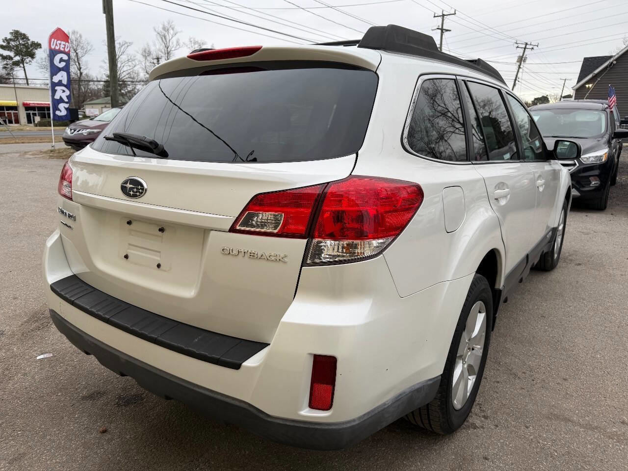 Used 2010 Subaru Outback 2.5i Premium AWD/4WD image 8