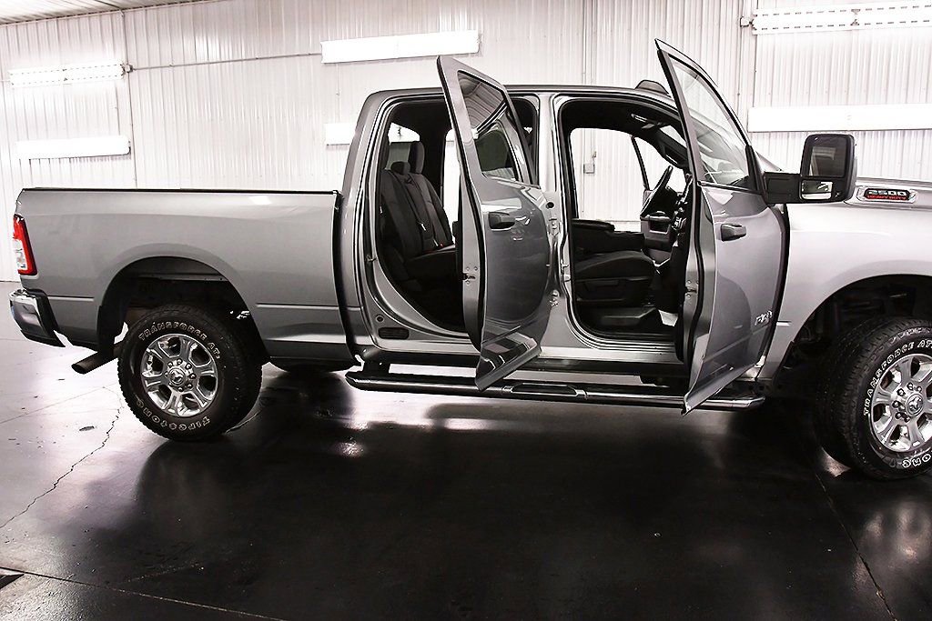 Used 2024 RAM 2500 Big Horn image 31