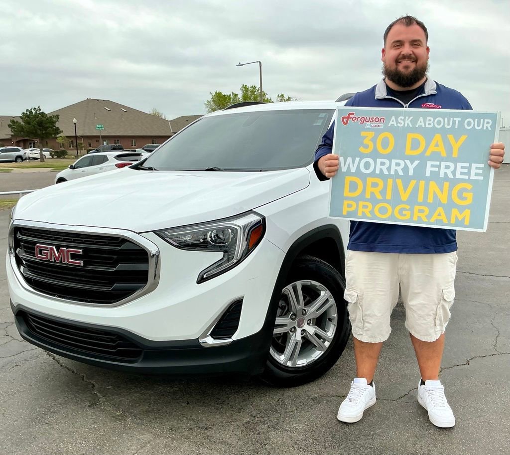 Used 2019 GMC Terrain SLE w/ Driver Convenience Package image 1