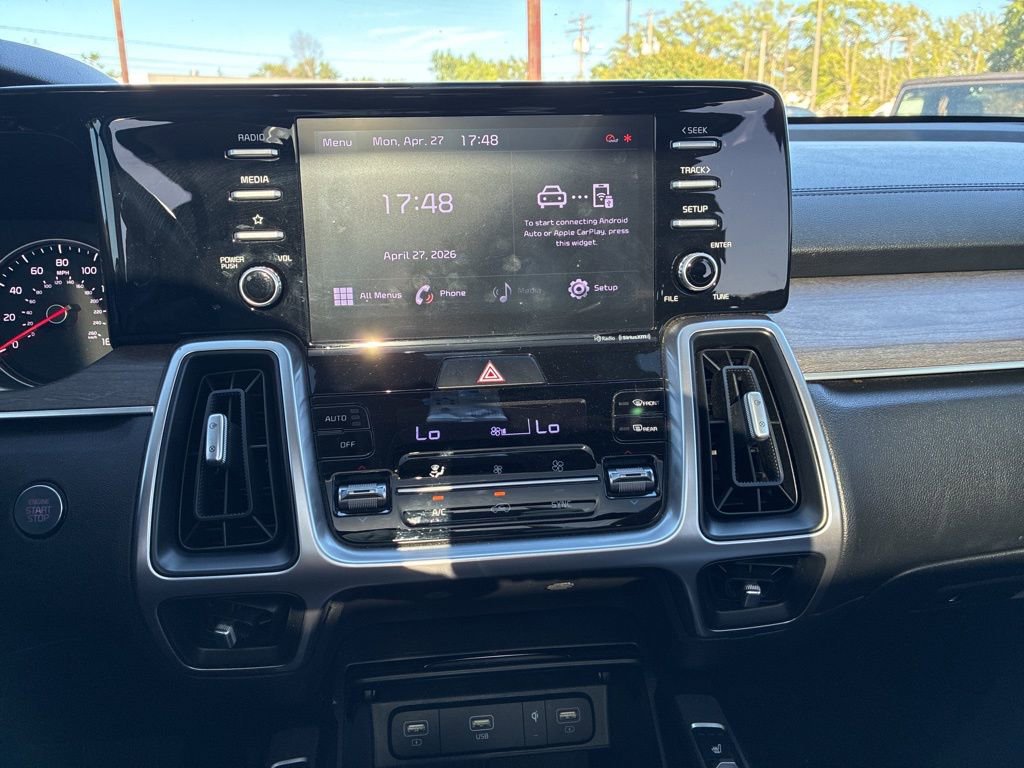 Used 2021 Kia Sorento EX w/ Panoramic Sunroof Package AWD/4WD image 15