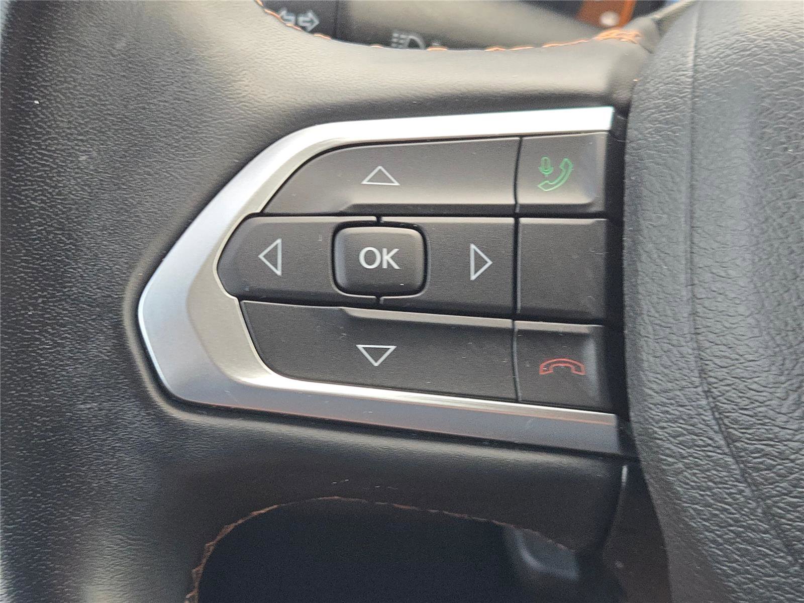 Used 2022 Jeep Compass Limited image 33