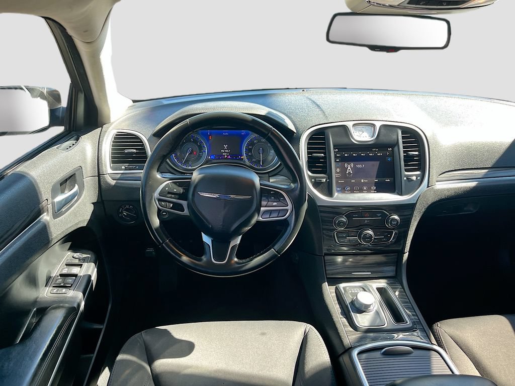 Used 2022 Chrysler 300 Touring w/ Sport Appearance Package RWD image 21