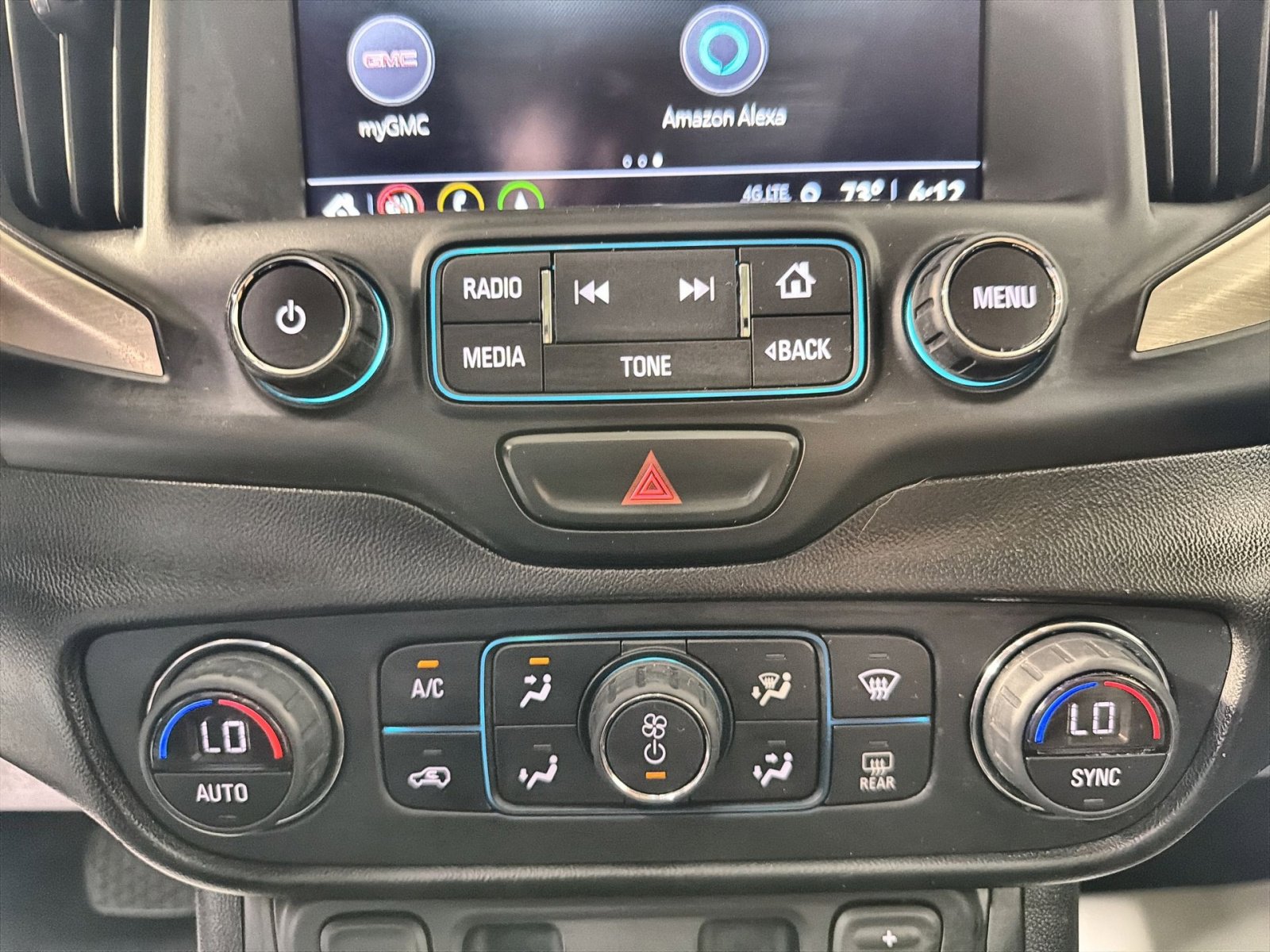 Used 2018 GMC Terrain Denali w/ Advanced Safety Package AWD/4WD image 27