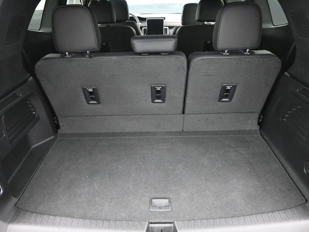 Used 2024 GMC Acadia Denali w/ LPO, Floor Liner Package image 9