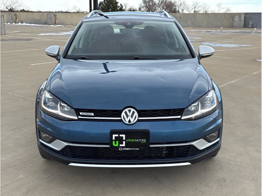 Used 2018 Volkswagen Golf Alltrack SEL image 2
