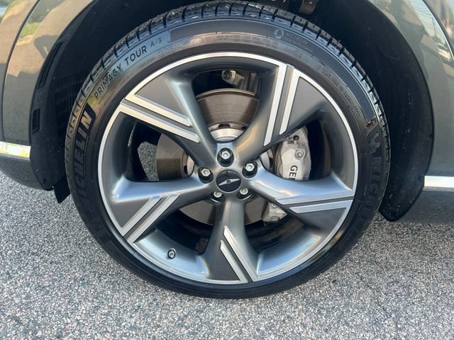 Certified 2025 Genesis GV80 3.5T Prestige AWD/4WD image 5