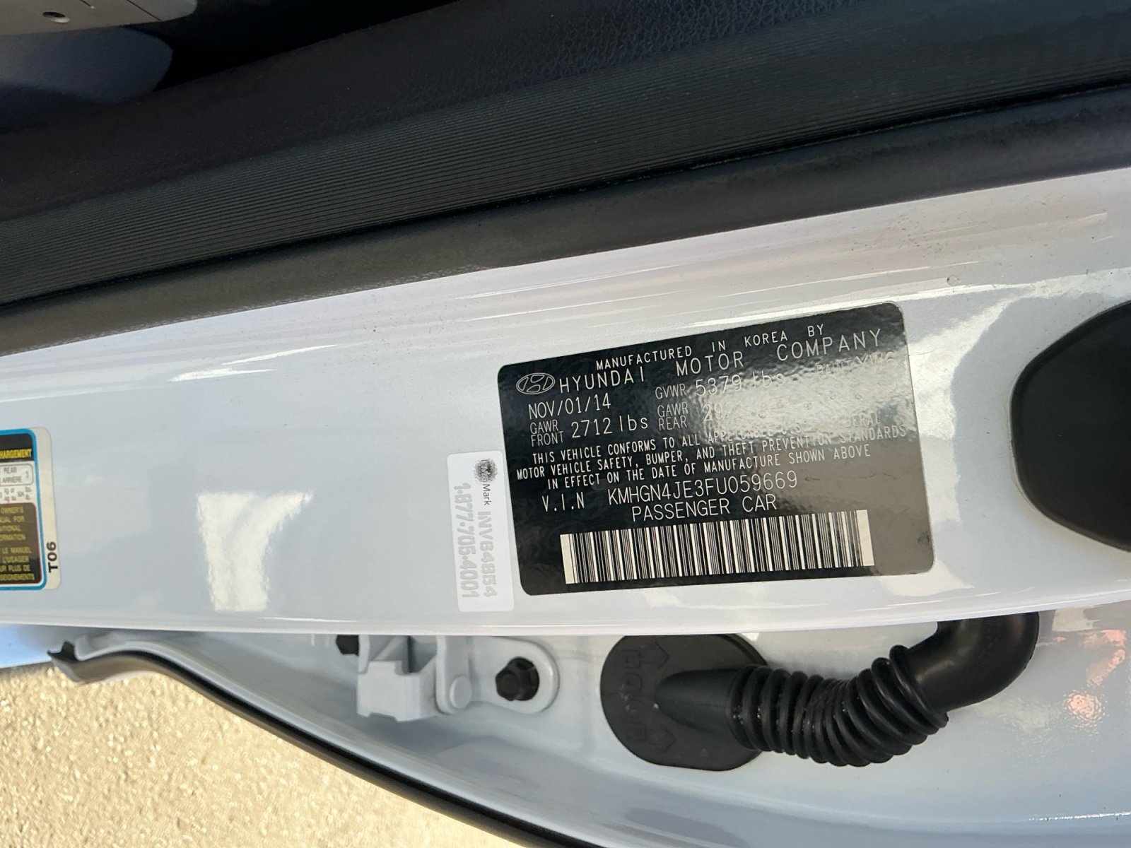 Used 2015 Hyundai Genesis 3.8 w/ Option Group 03 image 27