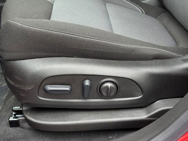 Used 2025 Chevrolet Blazer LT image 20