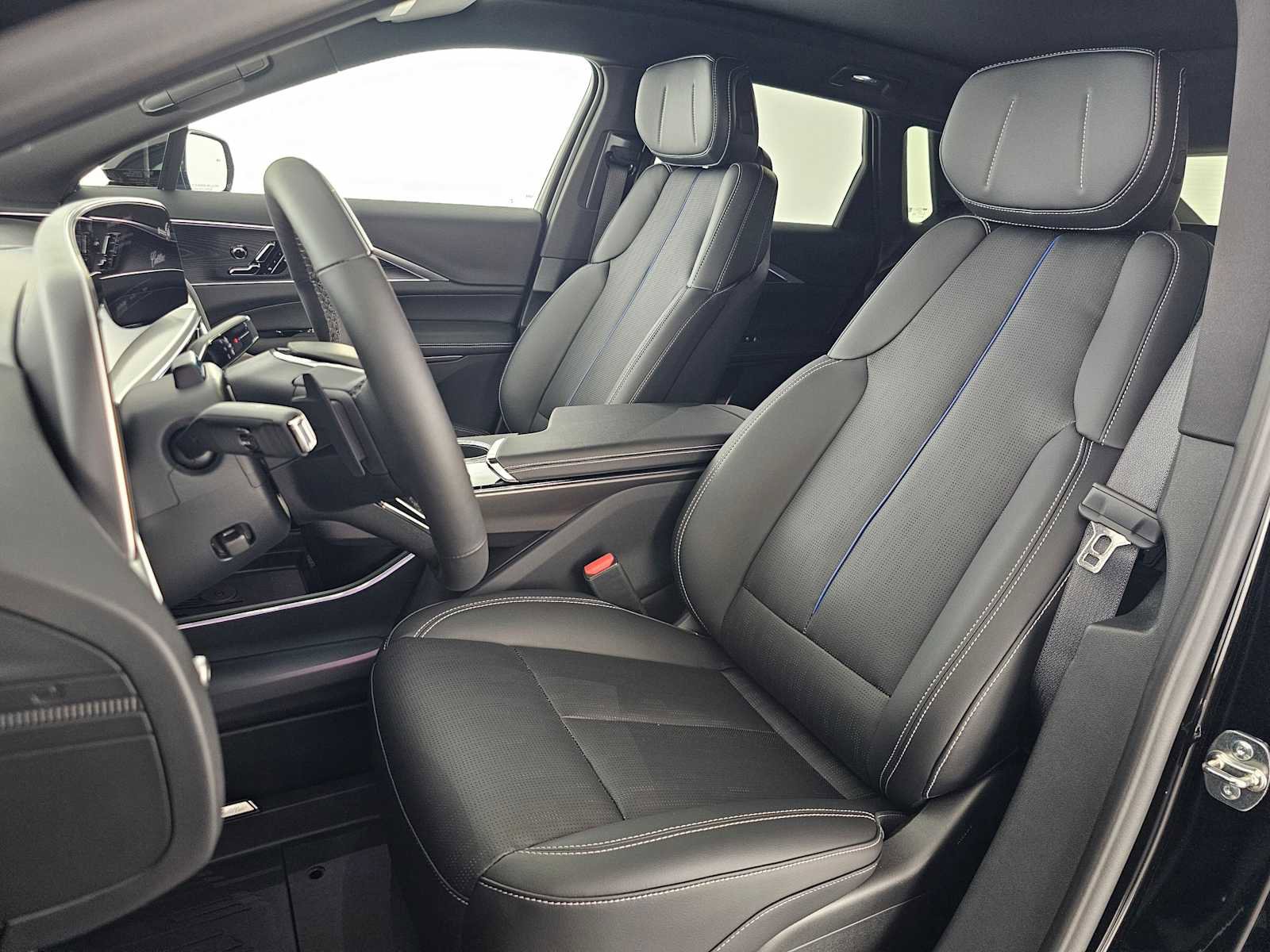 New 2026 Cadillac Lyriq Sport image 21