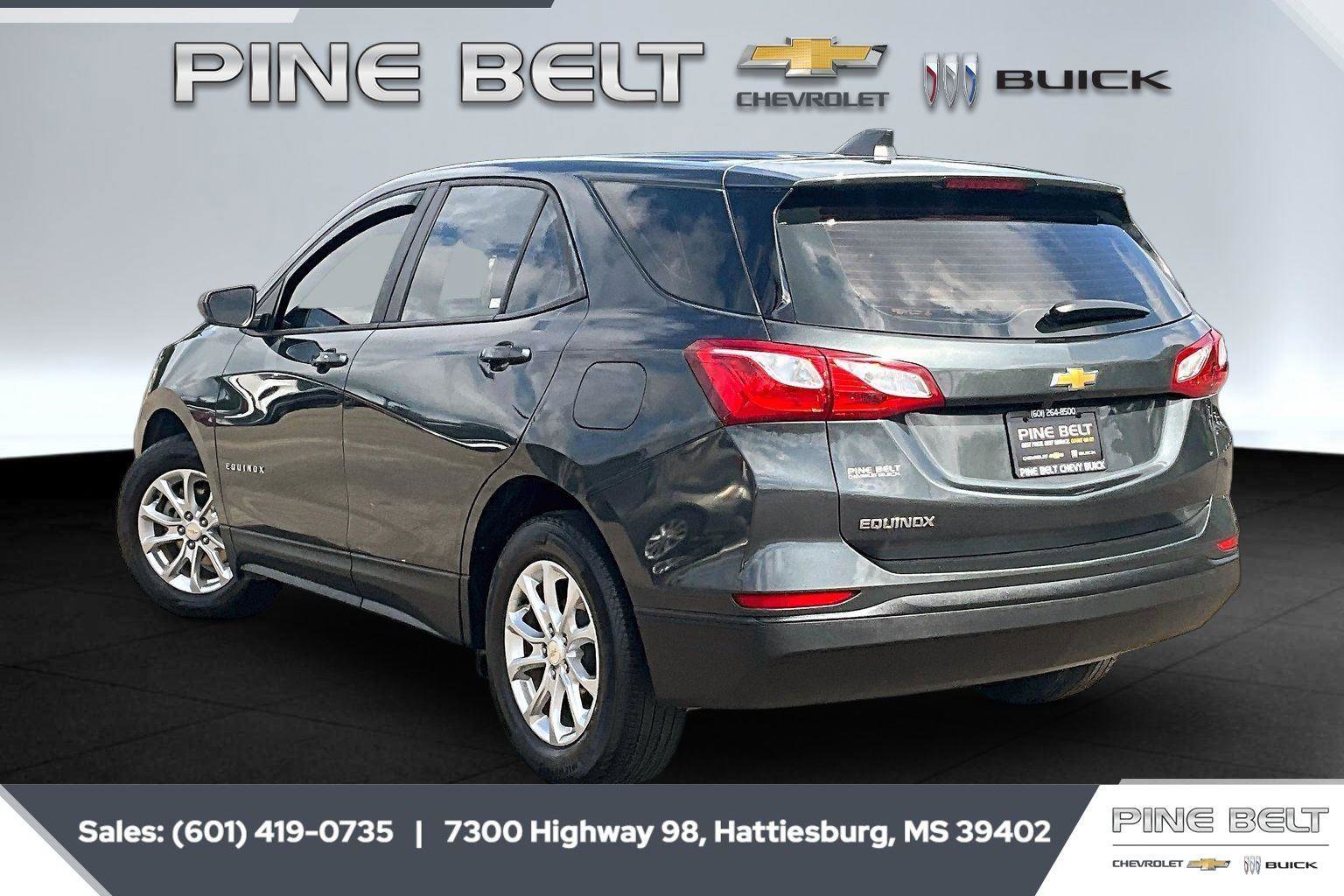 Used 2020 Chevrolet Equinox LS image 2
