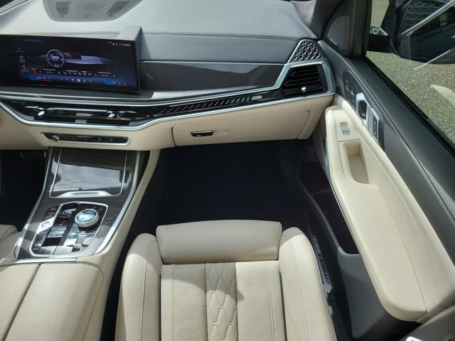 Used 2024 BMW X7 M60i w/ Executive Package AWD/4WD image 18