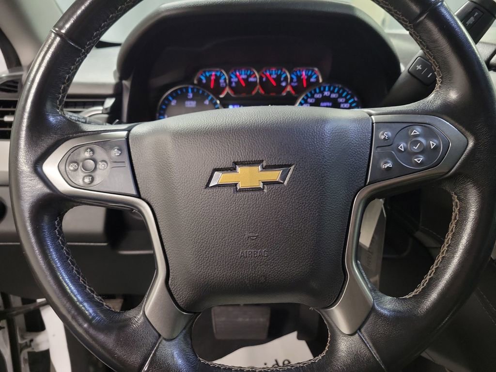 Used 2020 Chevrolet Suburban LT image 18