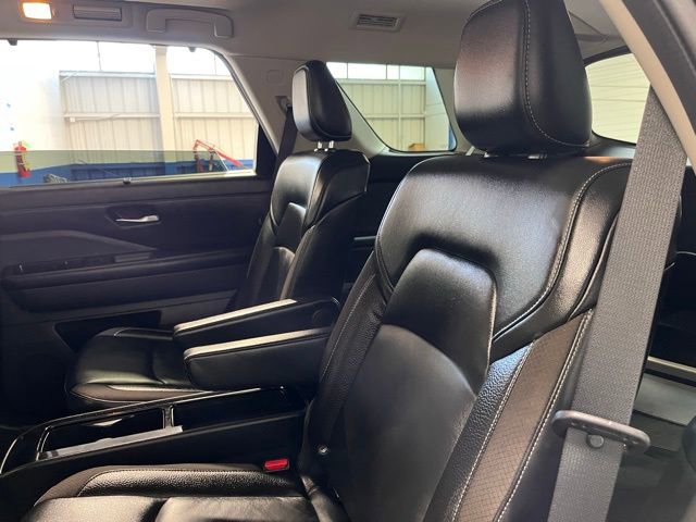 Used 2022 Nissan Pathfinder SL w/ SL Premium Package image 18