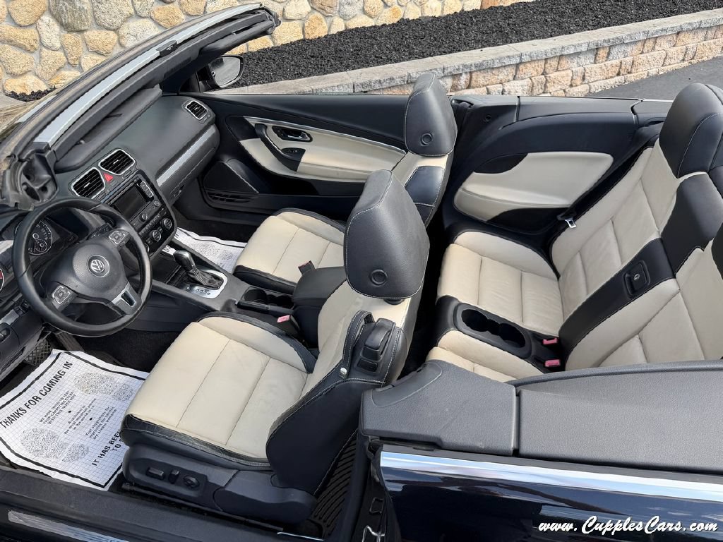 Used 2015 Volkswagen Eos Final Edition FWD image 8