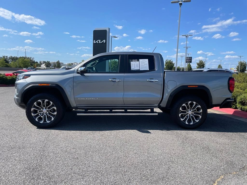 Used 2024 GMC Canyon Denali AWD/4WD image 4
