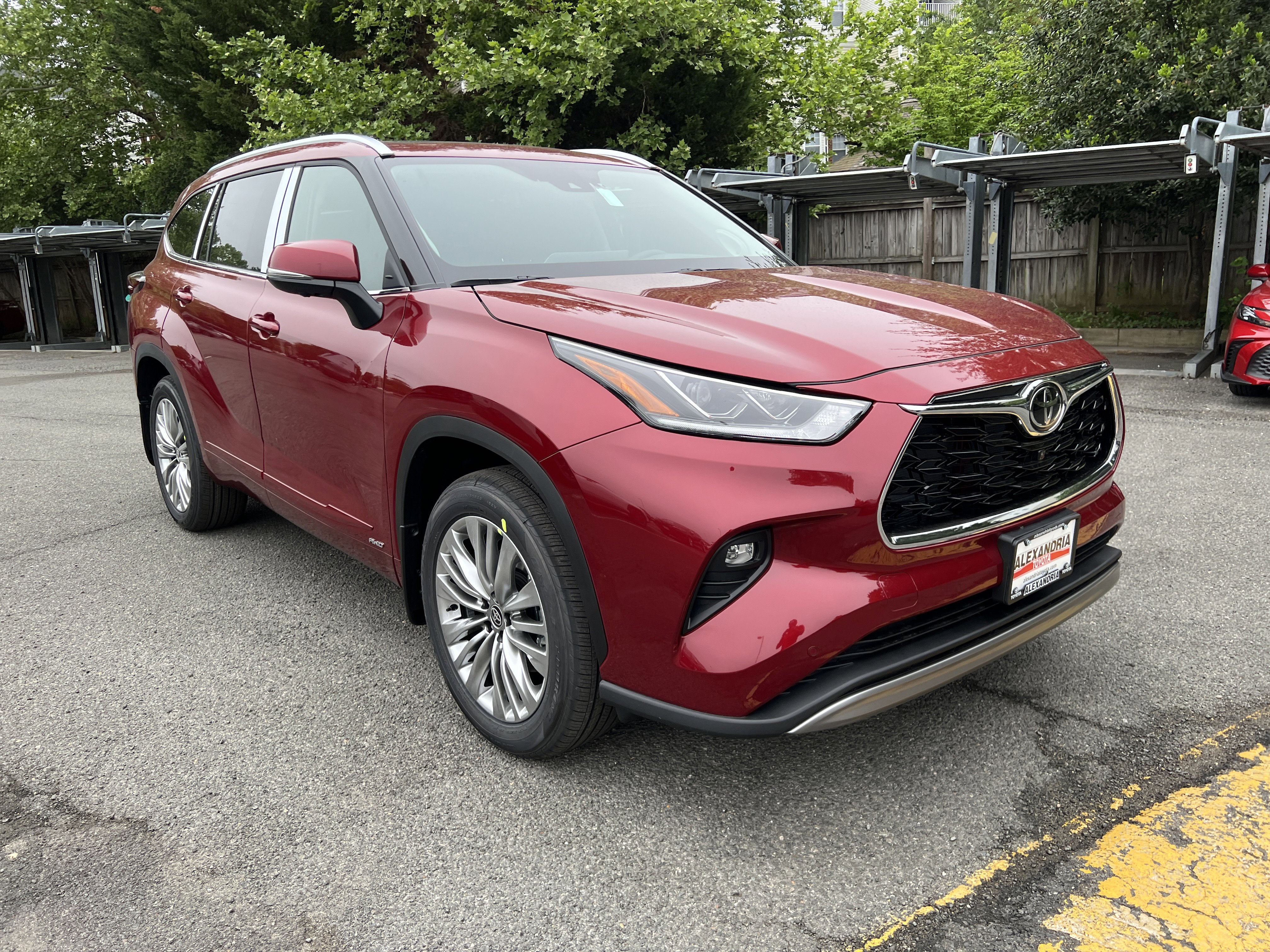 New 2026 Toyota Highlander Platinum AWD/4WD image 4
