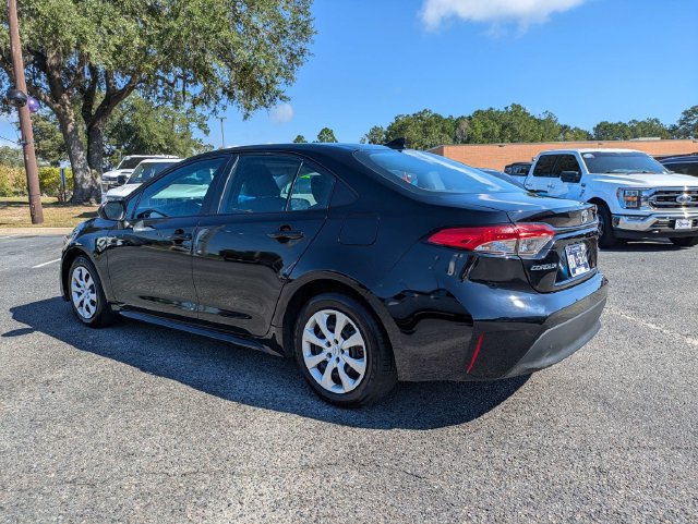 Used 2024 Toyota Corolla LE FWD image 6