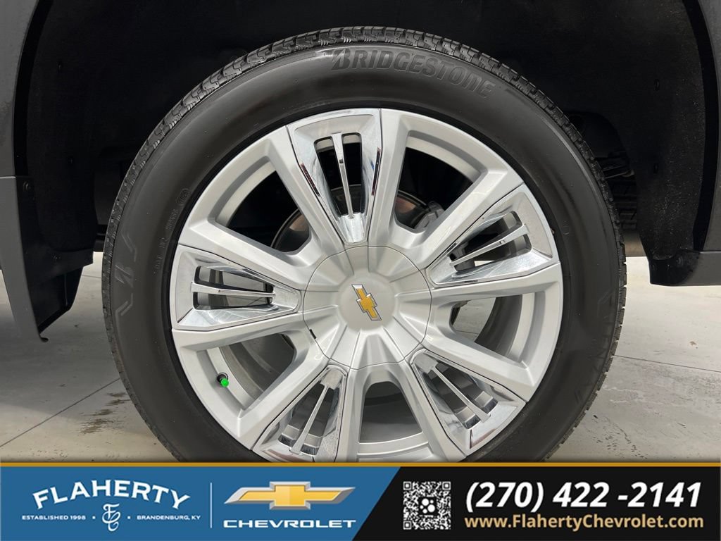 Used 2026 Chevrolet Silverado 1500 High Country w/ High Country Premium Package AWD/4WD image 18