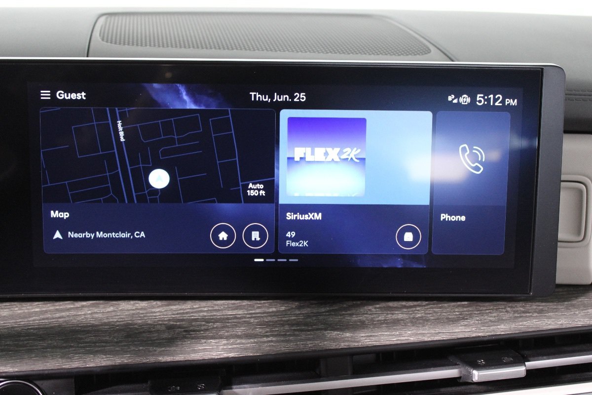 Used 2025 Hyundai Santa Fe Calligraphy FWD image 44