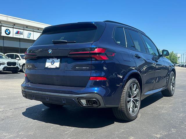 New 2026 BMW X5 xDrive50e w/ M Sport Package AWD/4WD image 3