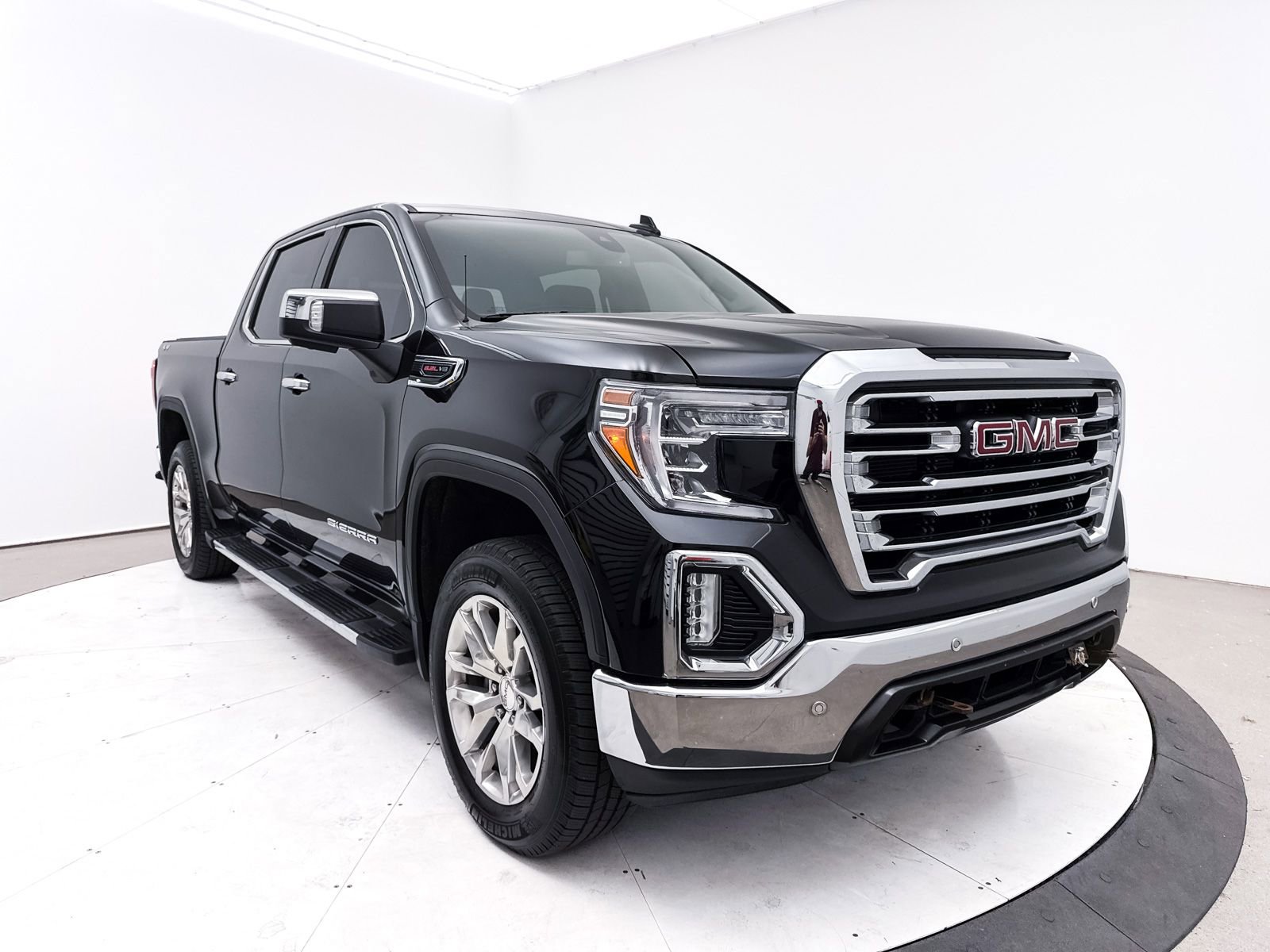 Used 2019 GMC Sierra 1500 SLT w/ SLT Premium Plus Package image 13