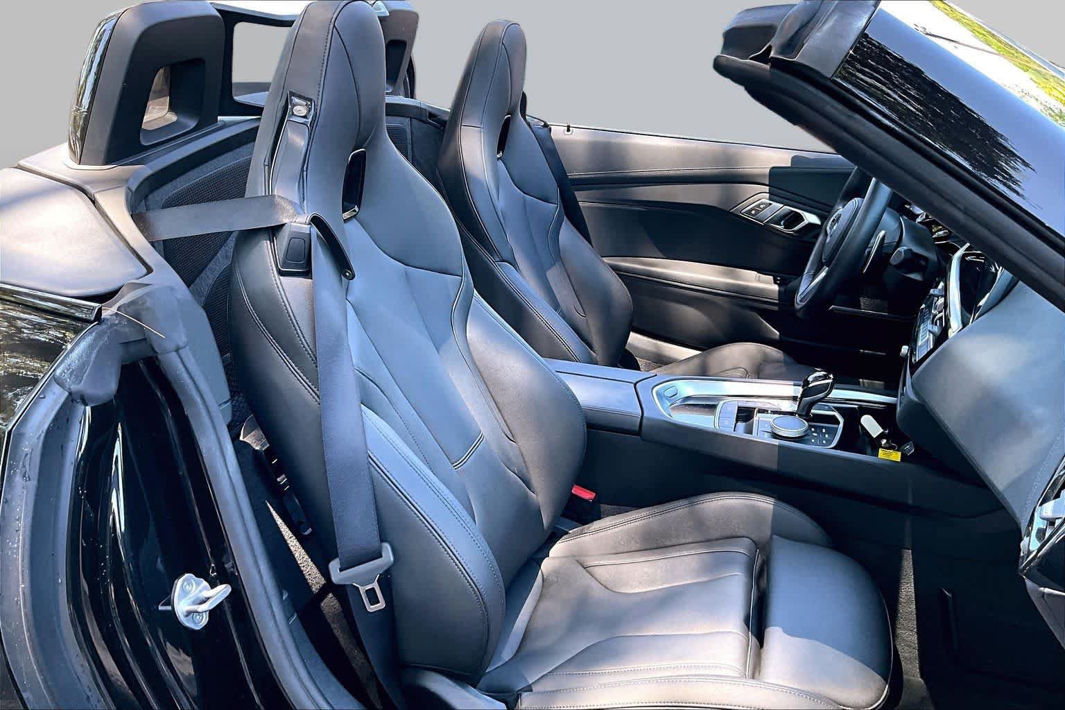 Certified 2026 BMW Z4 sDrive30i RWD image 8