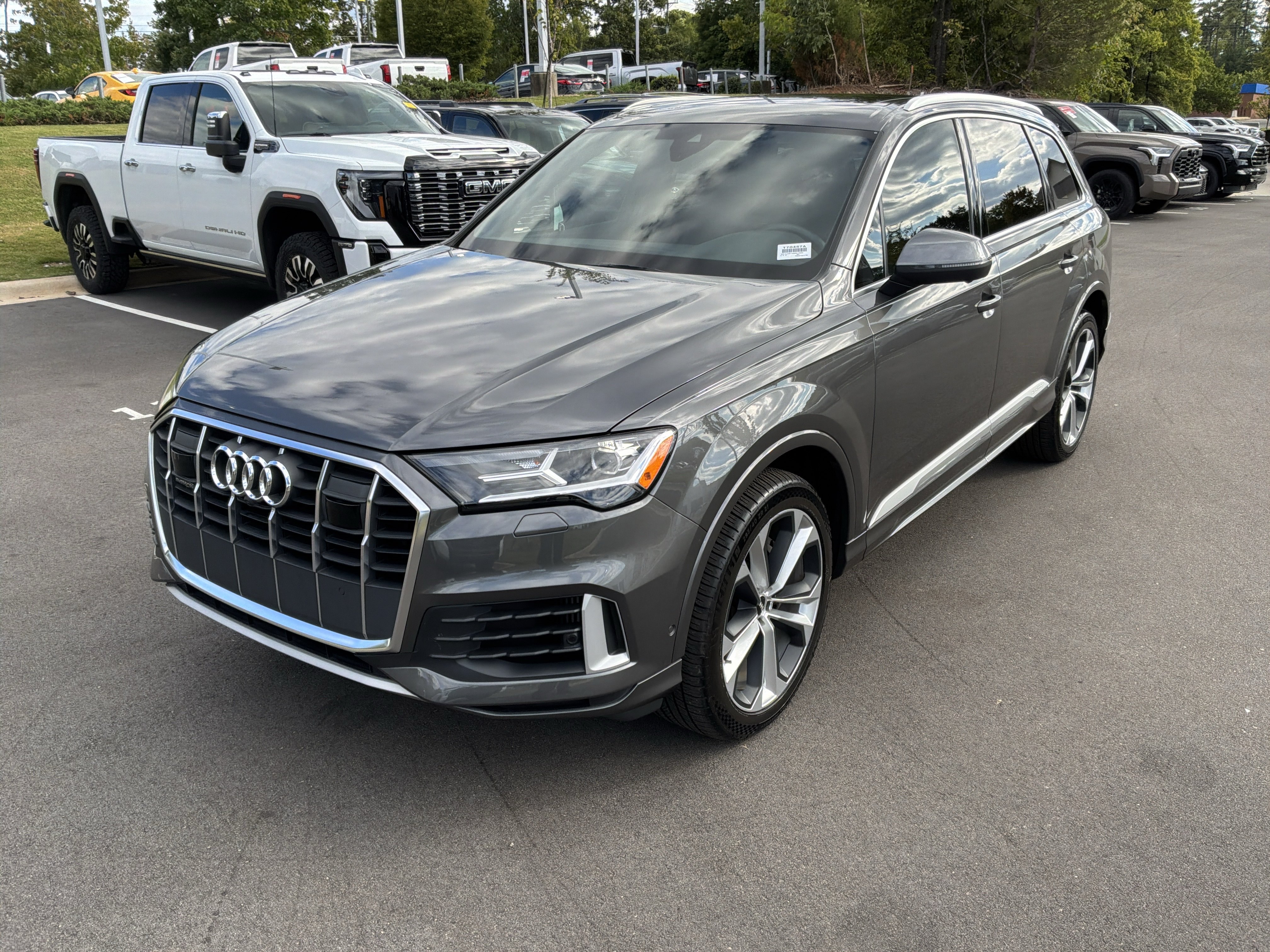 Used 2022 Audi Q7 3.0T Premium Plus w/ Premium Plus Package AWD/4WD image 5