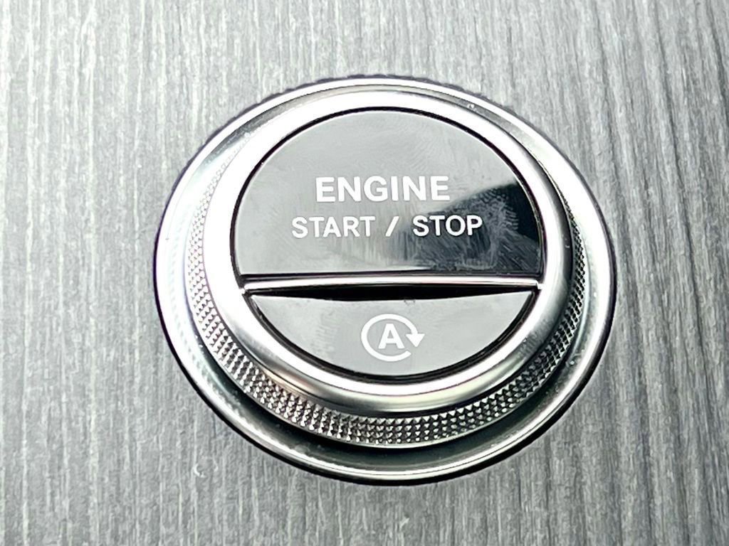 Certified 2023 Mercedes-Benz C 300 4MATIC Sedan image 28
