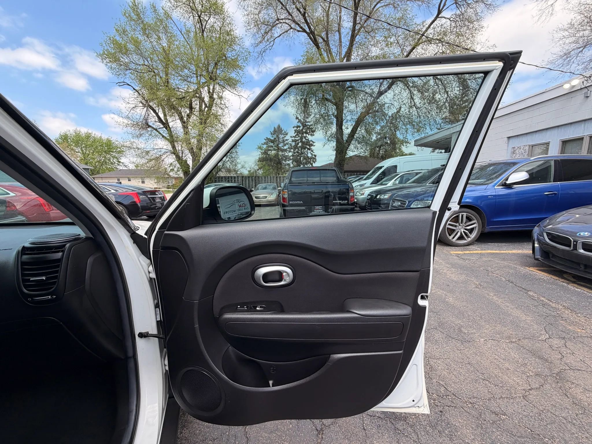 Used 2018 Kia Soul FWD image 22