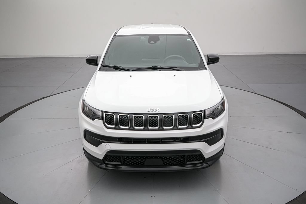 Used 2023 Jeep Compass Sport AWD/4WD image 9