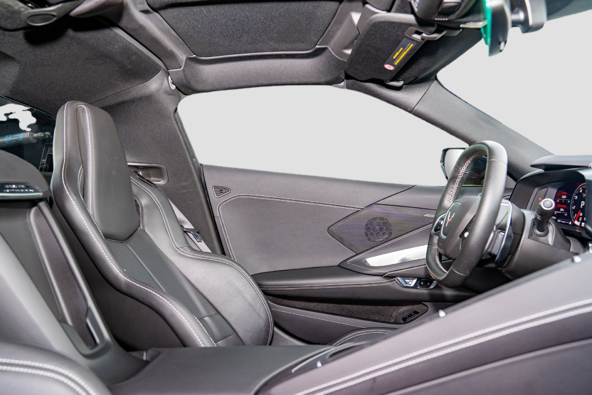 Used 2021 Chevrolet Corvette Stingray Coupe w/ Battery Protection Package RWD image 25