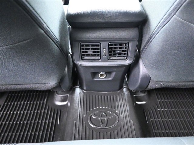 Used 2022 Toyota RAV4 LE image 18