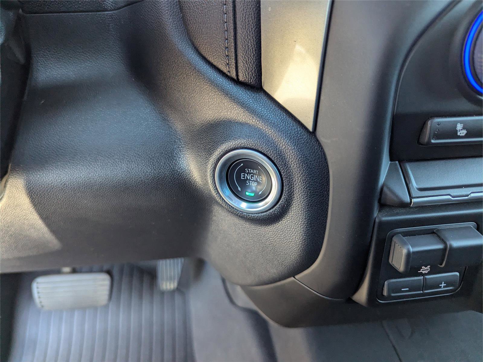 Used 2021 Chevrolet Silverado 1500 RST image 22