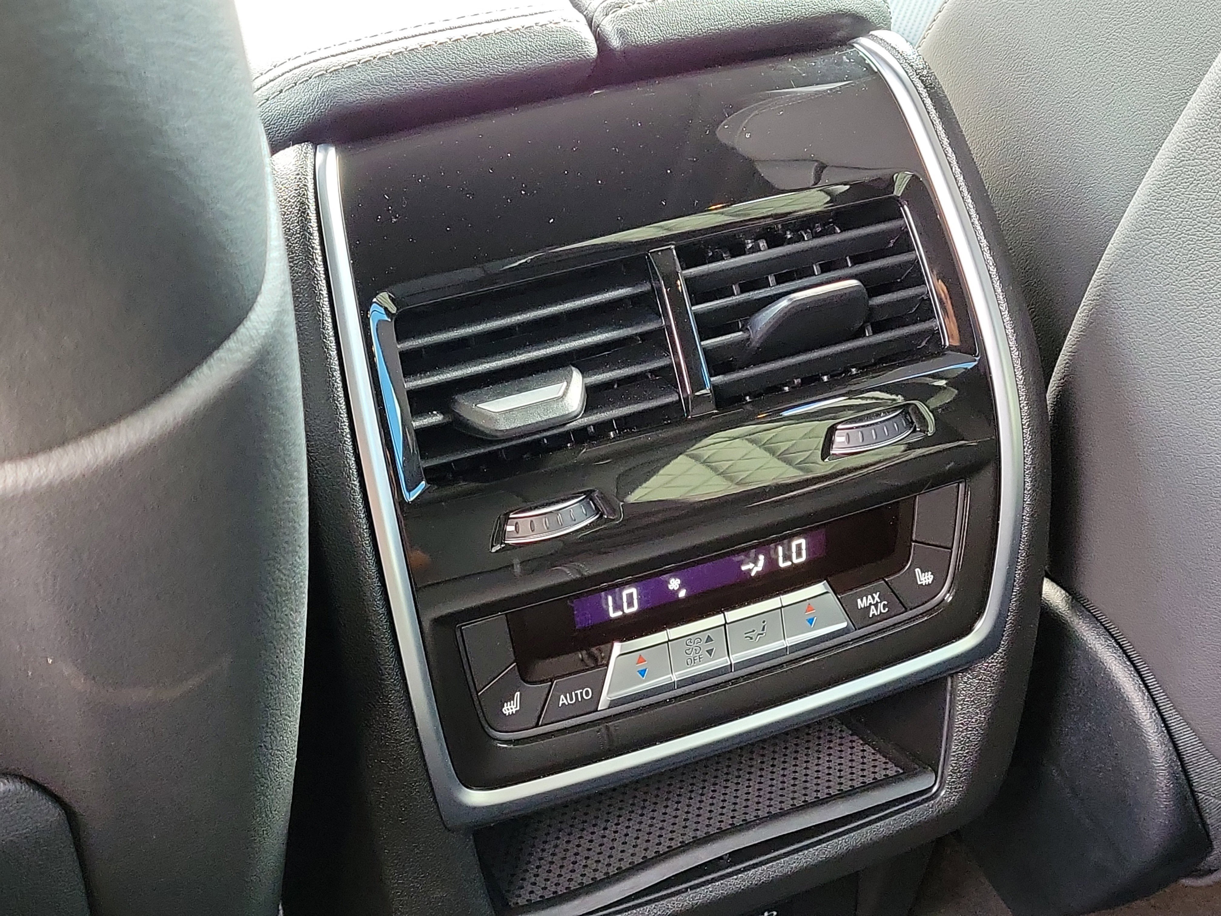 Used 2026 BMW X5 sDrive40i image 13