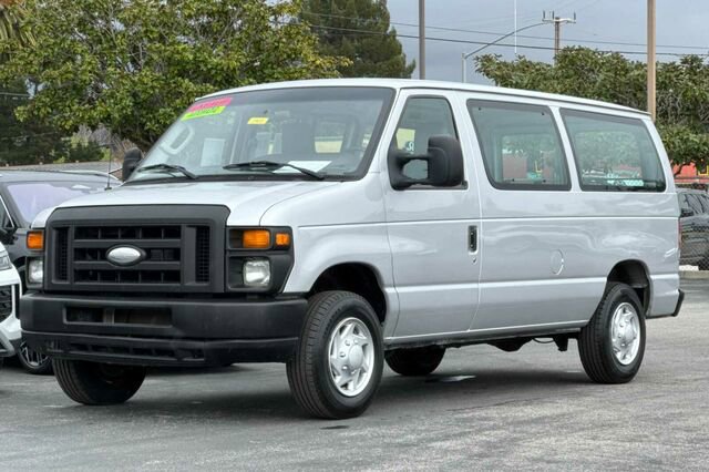 Used 2014 Ford E-150 and Econoline 150 w/ Power Group image 8
