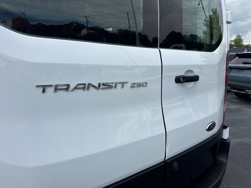 Used 2025 Ford Transit 250 Low Roof w/ Exterior Upgrade Package RWD image 11