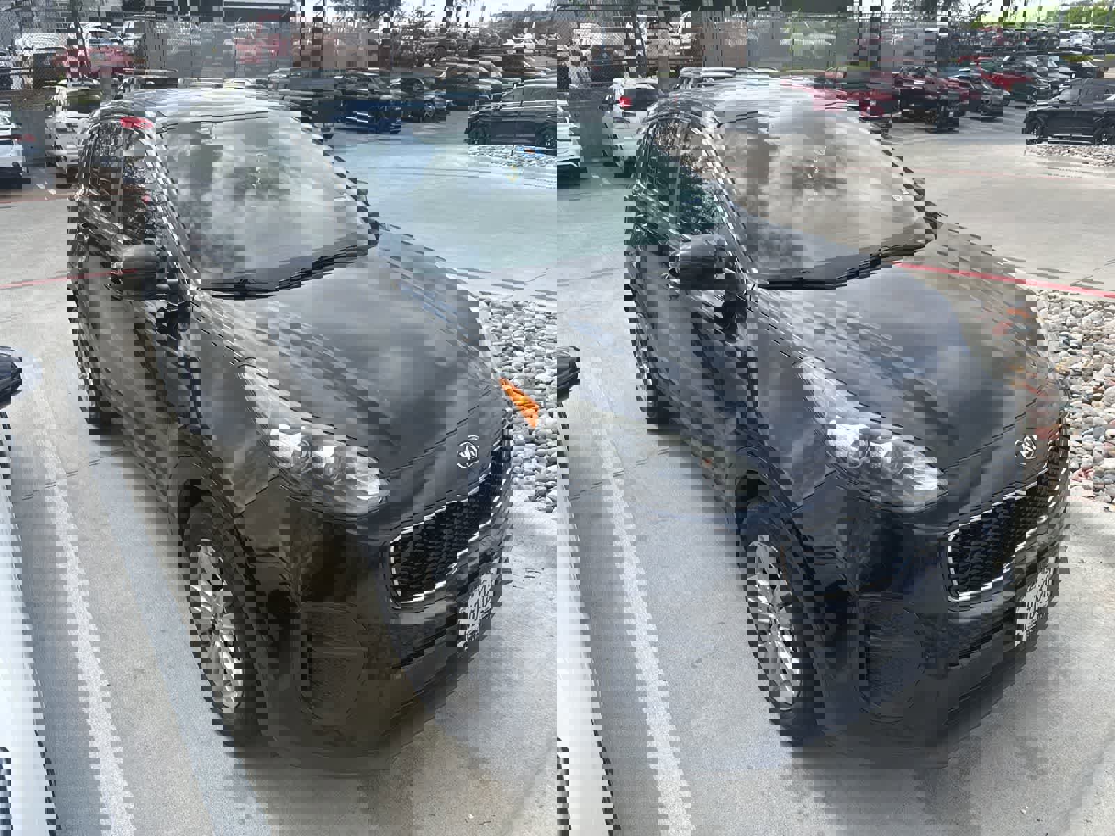 Used 2019 Kia Sportage LX image 2