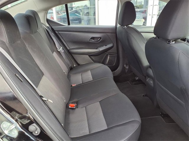 Used 2025 Nissan Sentra SV image 21
