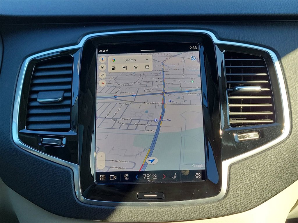 Used 2023 Volvo XC90 B6 Plus image 26