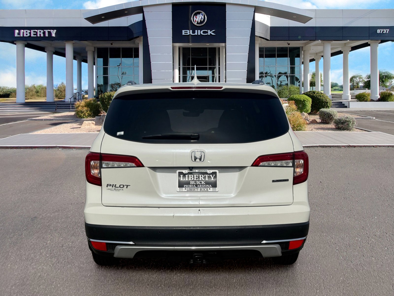 Used 2019 Honda Pilot Touring image 5