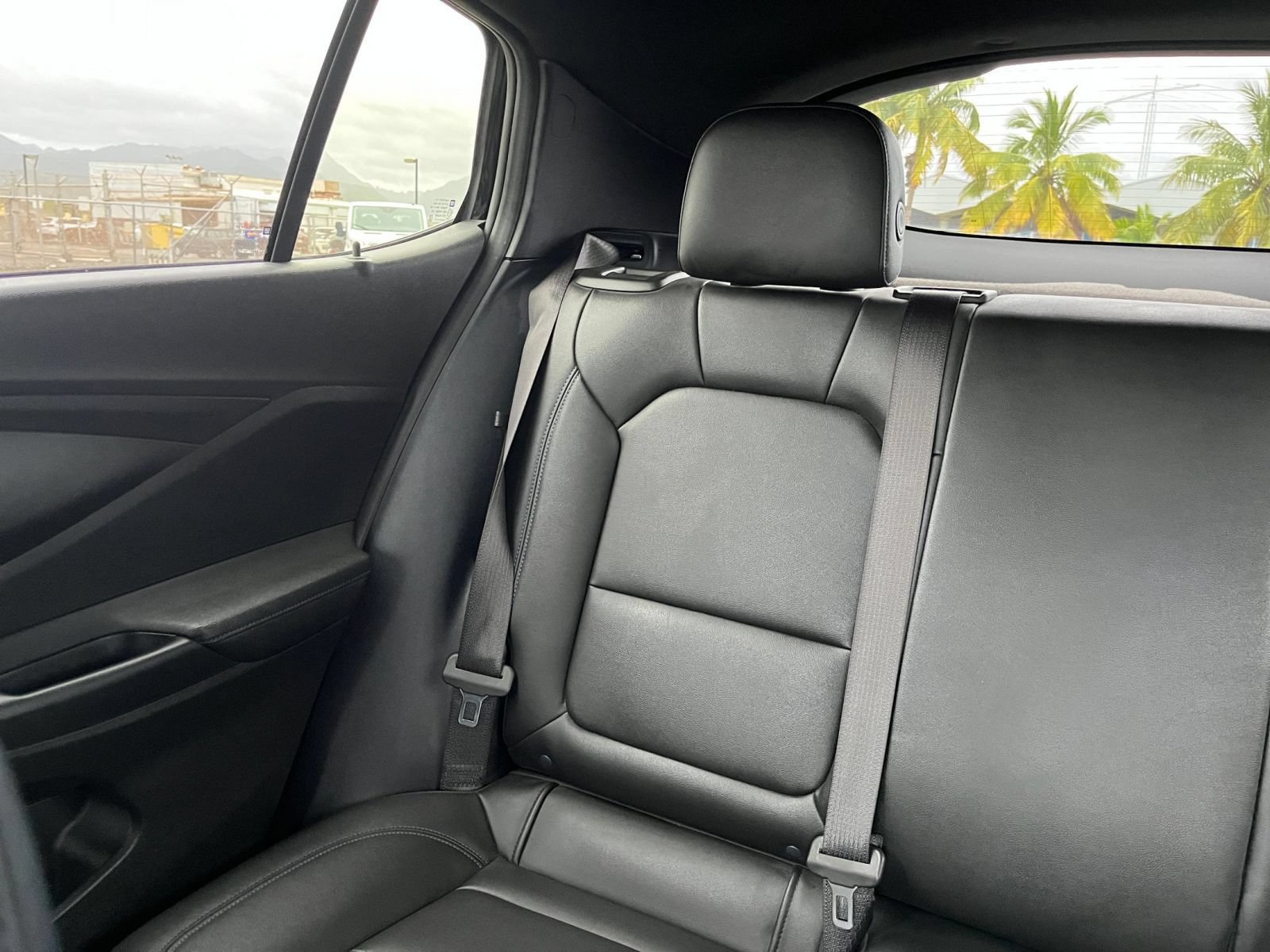 Used 2025 Buick Envista Sport Touring FWD image 37