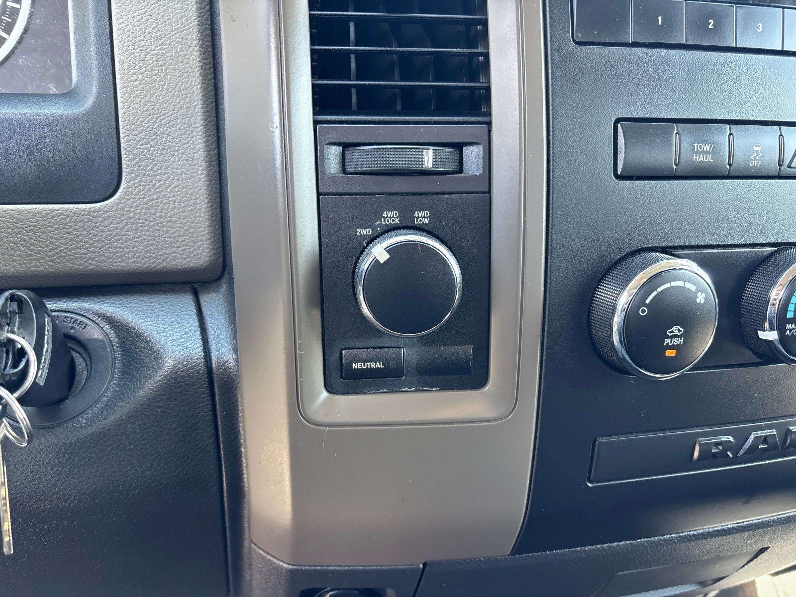 Used 2012 RAM 1500 Express AWD/4WD image 18
