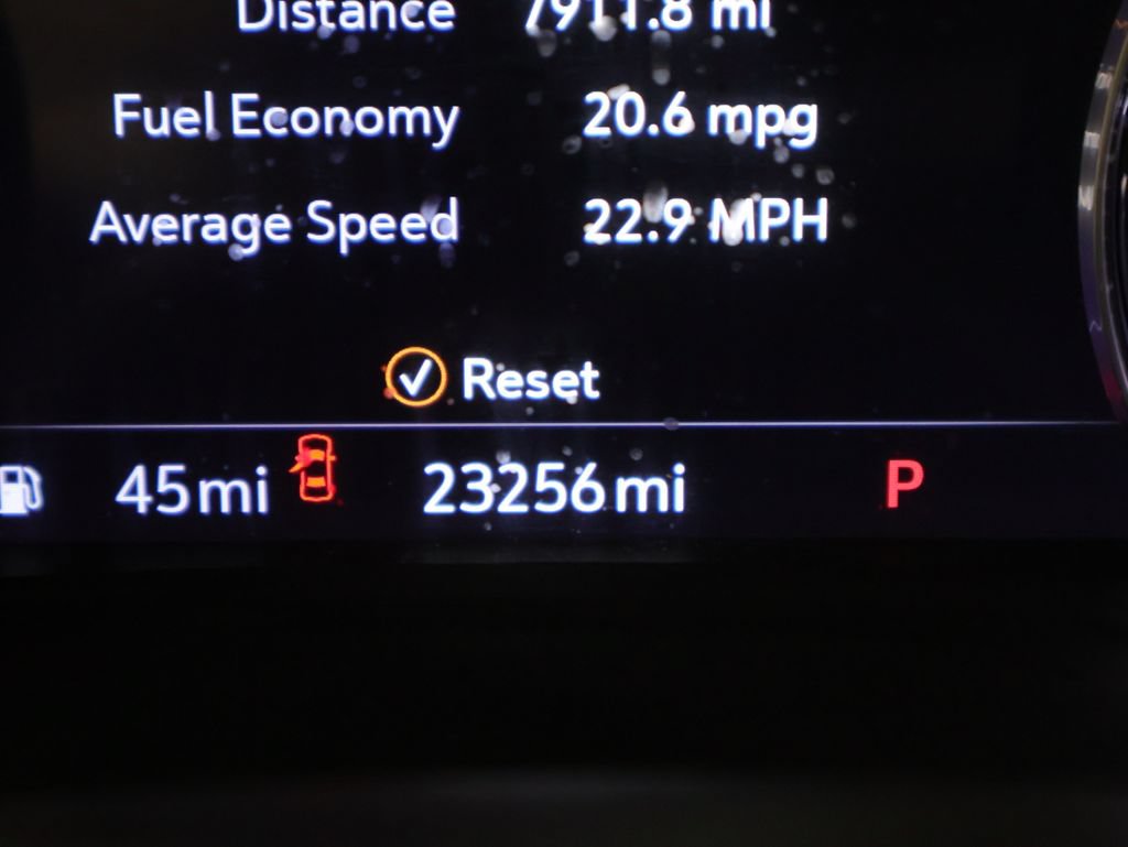 Used 2023 Buick Envision Avenir AWD/4WD image 38