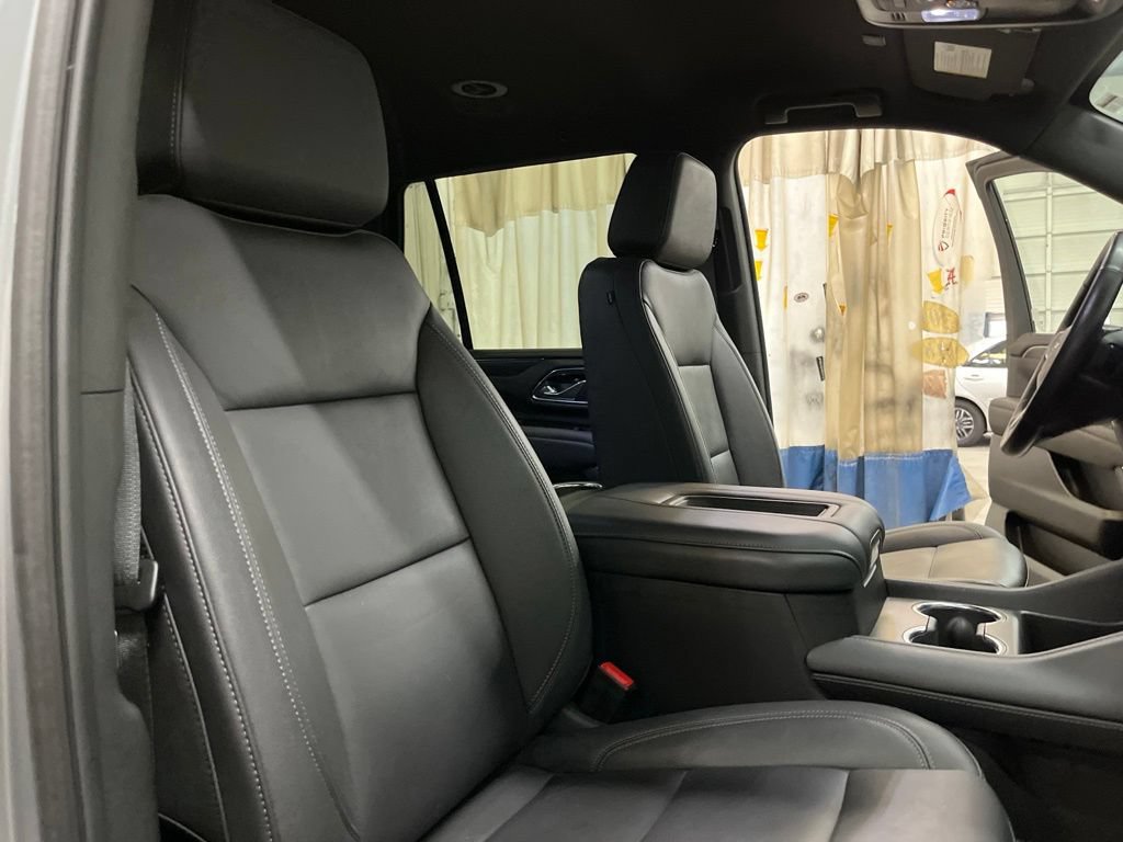 Used 2024 Chevrolet Tahoe Z71 w/ Luxury Package AWD/4WD image 34