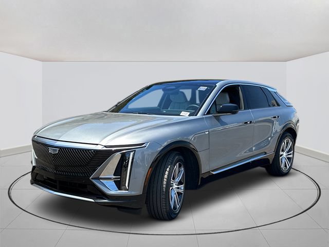 New 2026 Cadillac Lyriq Luxury w/ LPO, Floor Liner Package AWD/4WD image 10