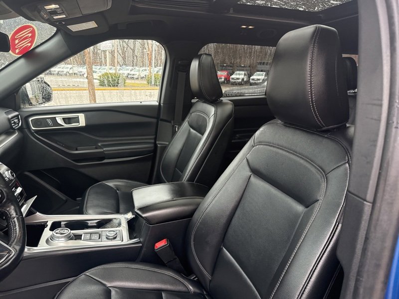 Used 2020 Ford Explorer XLT w/ Equipment Group 202A image 26